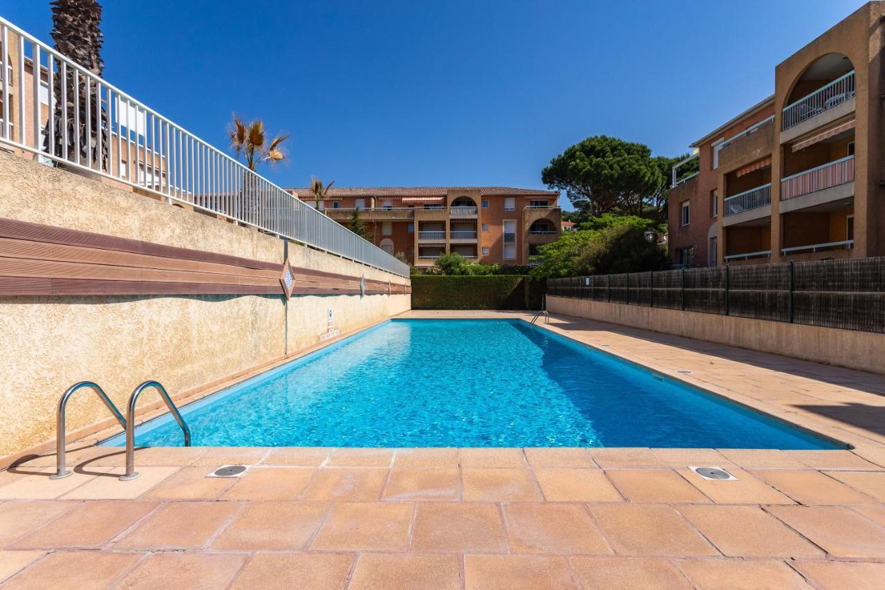 La Castillane - Appt Avec Piscine Partagee กาวาแลร์-ซูร์-แมร์ ภายนอก รูปภาพ